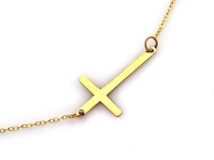 Złoty naszyjnik z krzyżykiem